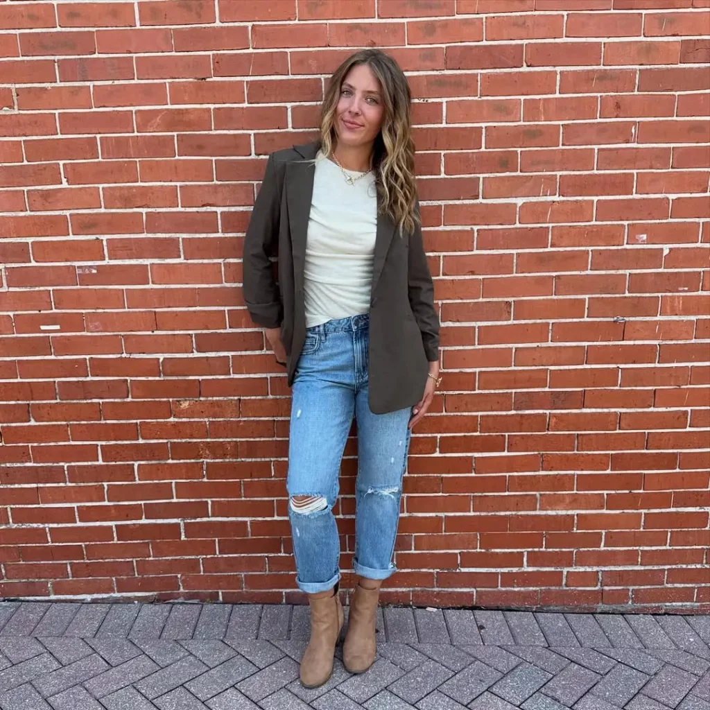 Casual Green Blazer with Distressed Jeans