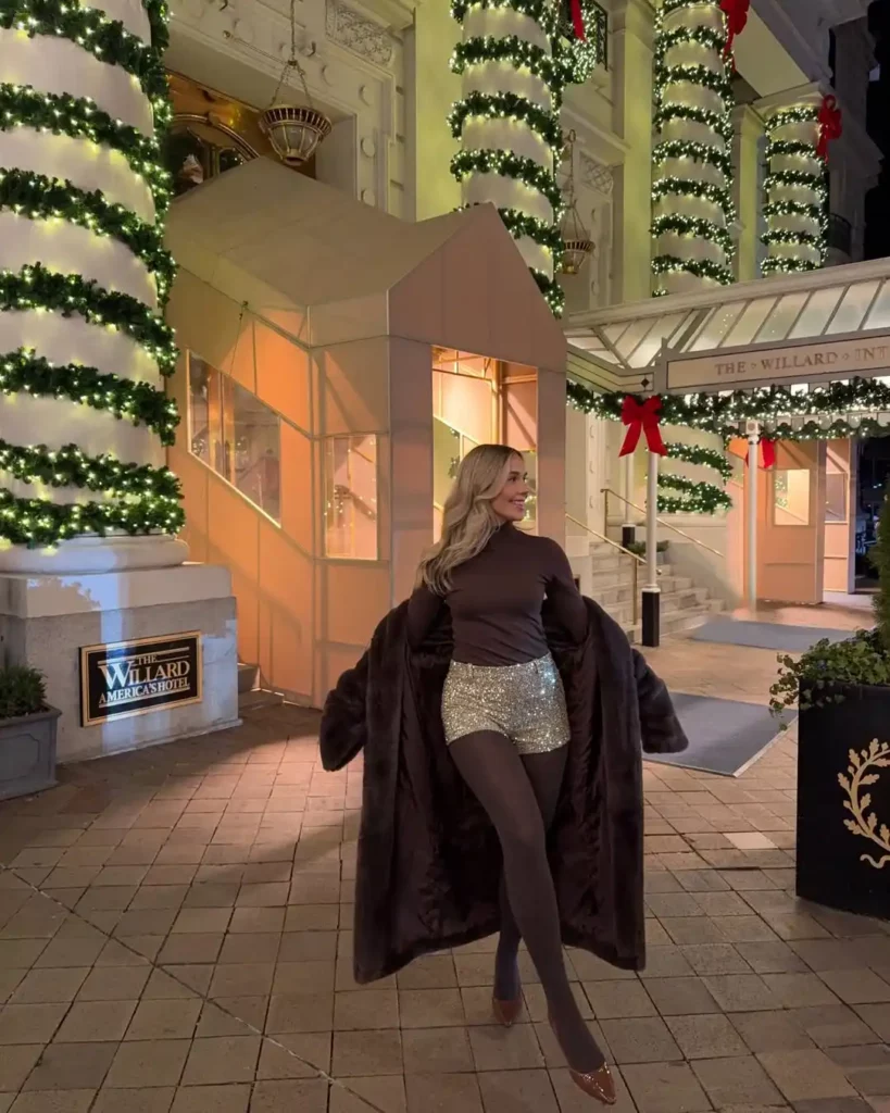 Sparkling Holiday Night