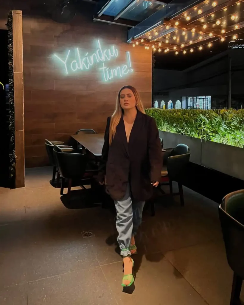 Night-Out Glam with a Relaxed Blazer