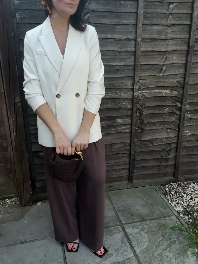 Soft Neutrals for a Chic Dinner Look