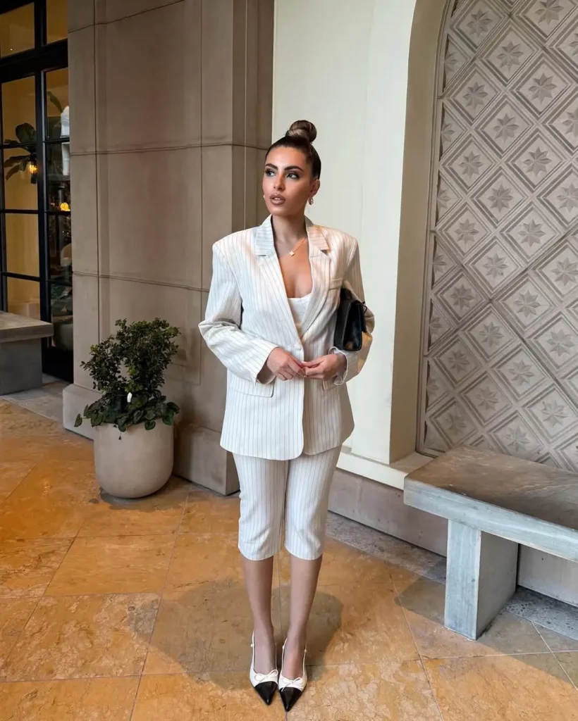 23 Chic Blazer Outfits for Dinner That Define Effortless Elegance