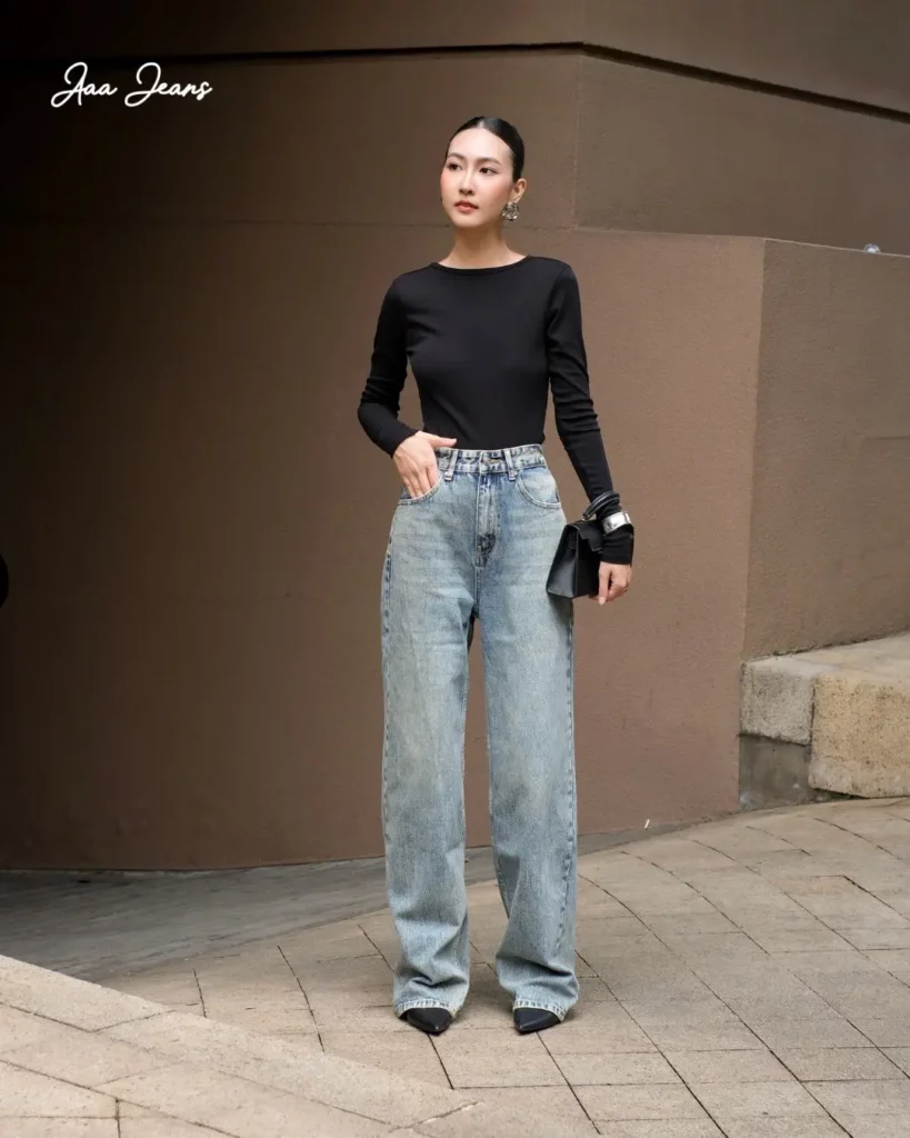 Sleek Black Contrast with Wide Leg Jeans for Office
