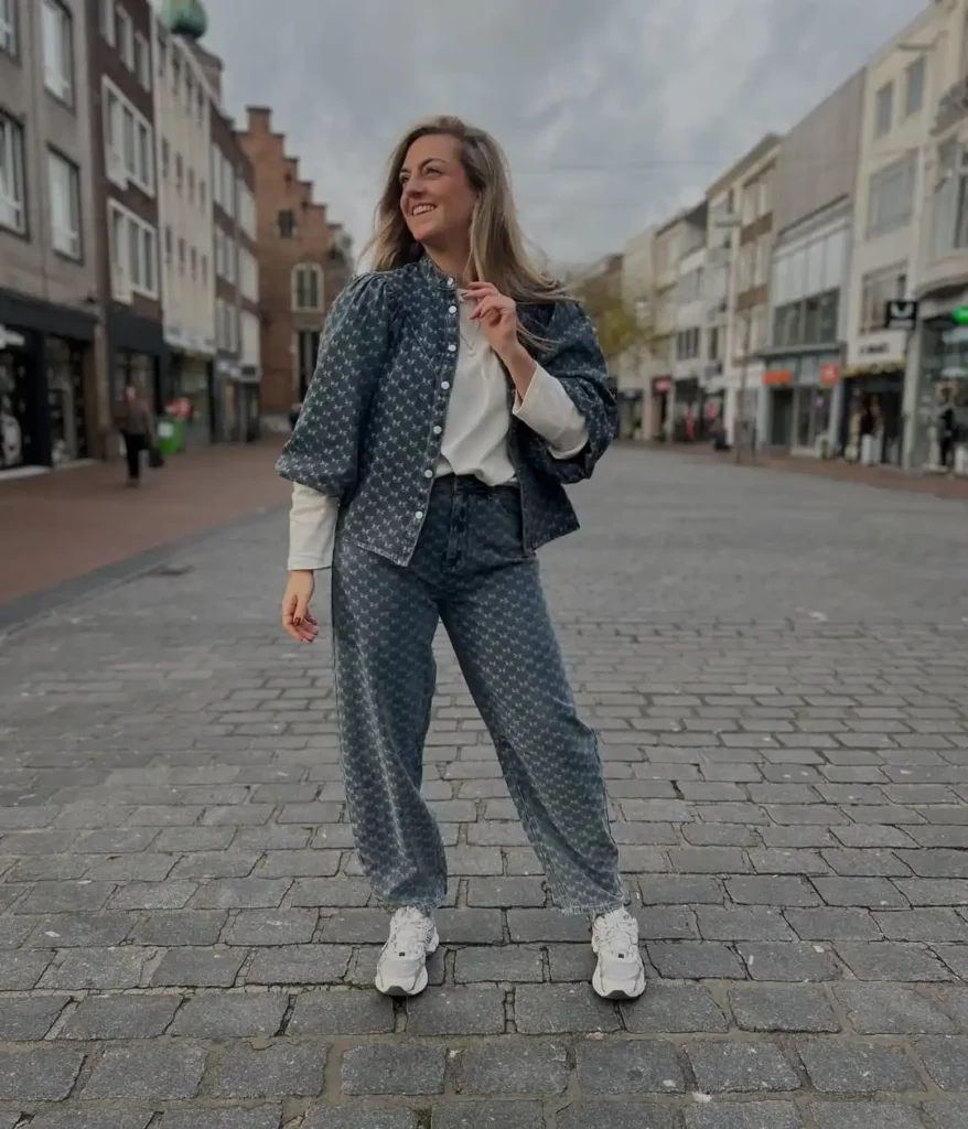 Printed Barrel Jeans with Effortless Street Ease