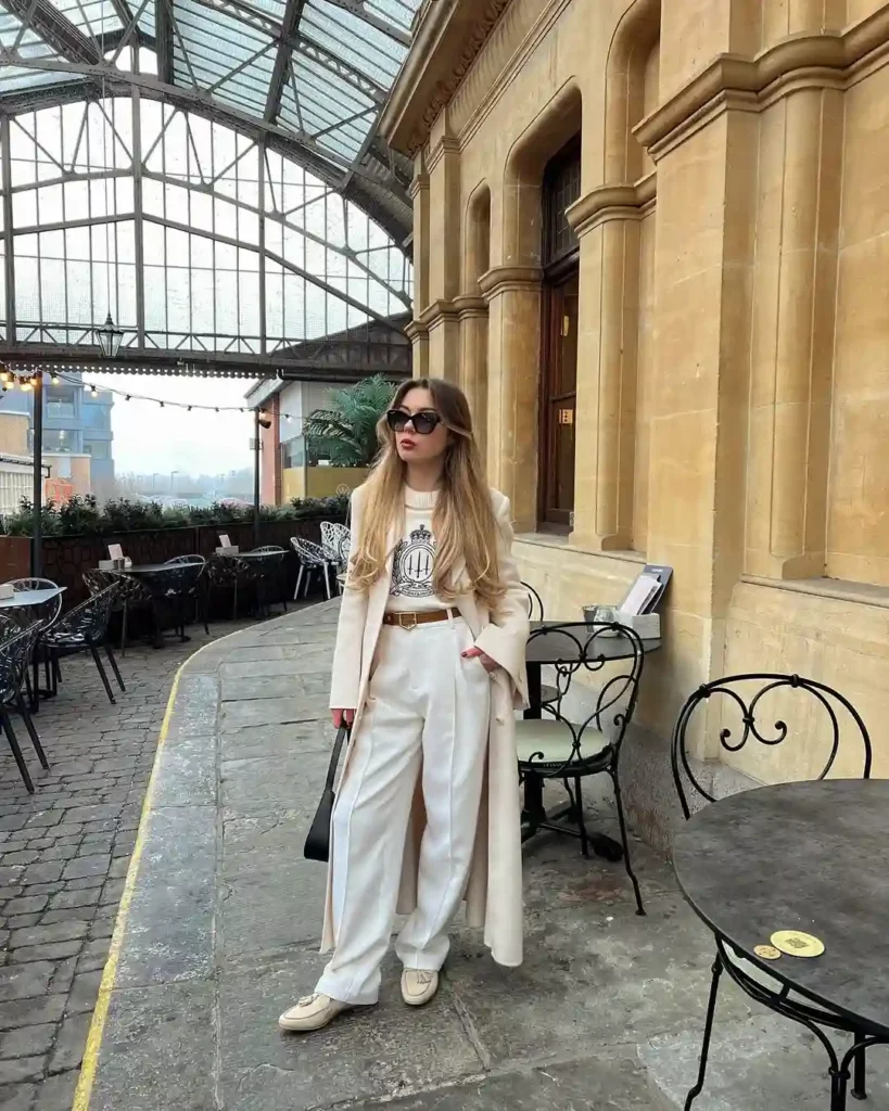 All-Cream Tailored Layers with Wide-Leg Trousers for Spring Work