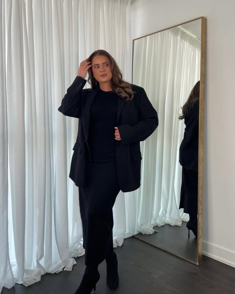 All-Black Blazer and Maxi Skirt for a Sleek Winter Office Outfit