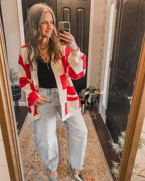 Striped Cardigan and Light Barrel Jeans Concert Outfit