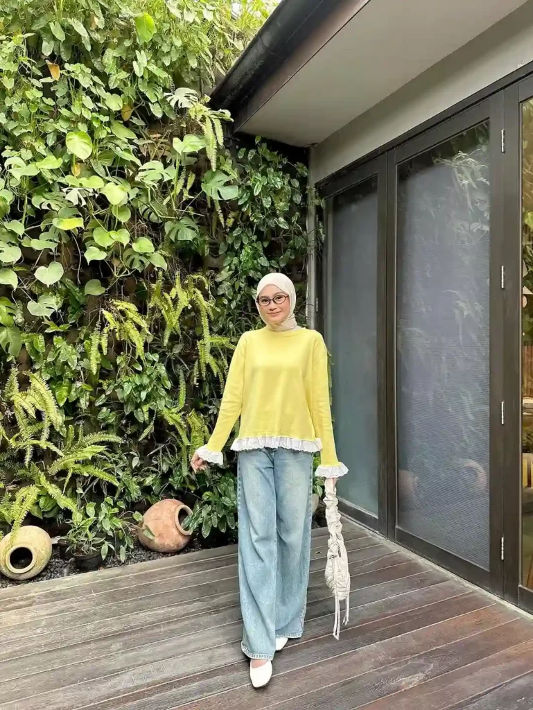Pastel Yellow Top & Light Barrel Jeans Fresh Hijab Outfit