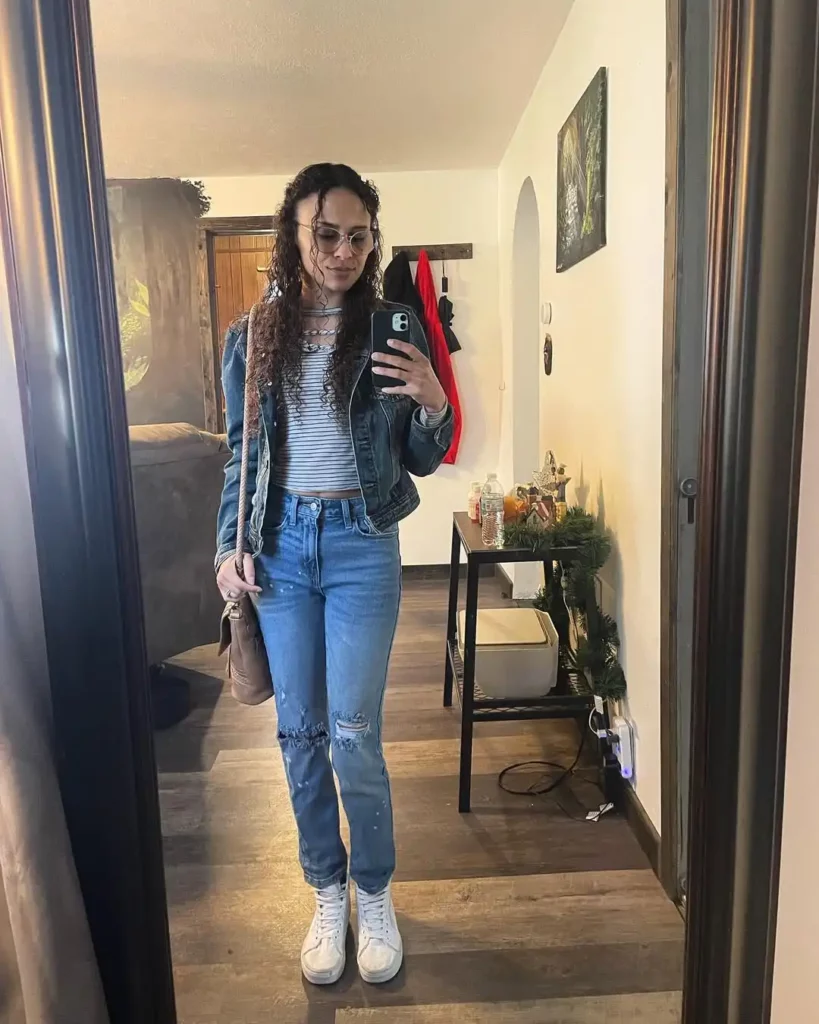 Denim Jacket with Straight Leg Jeans Casual Office Outfit