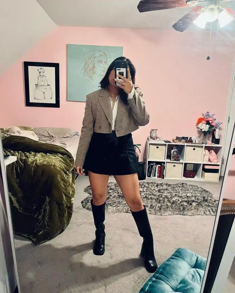 Cropped Blazer with Black Mini Skirt Office Outfit