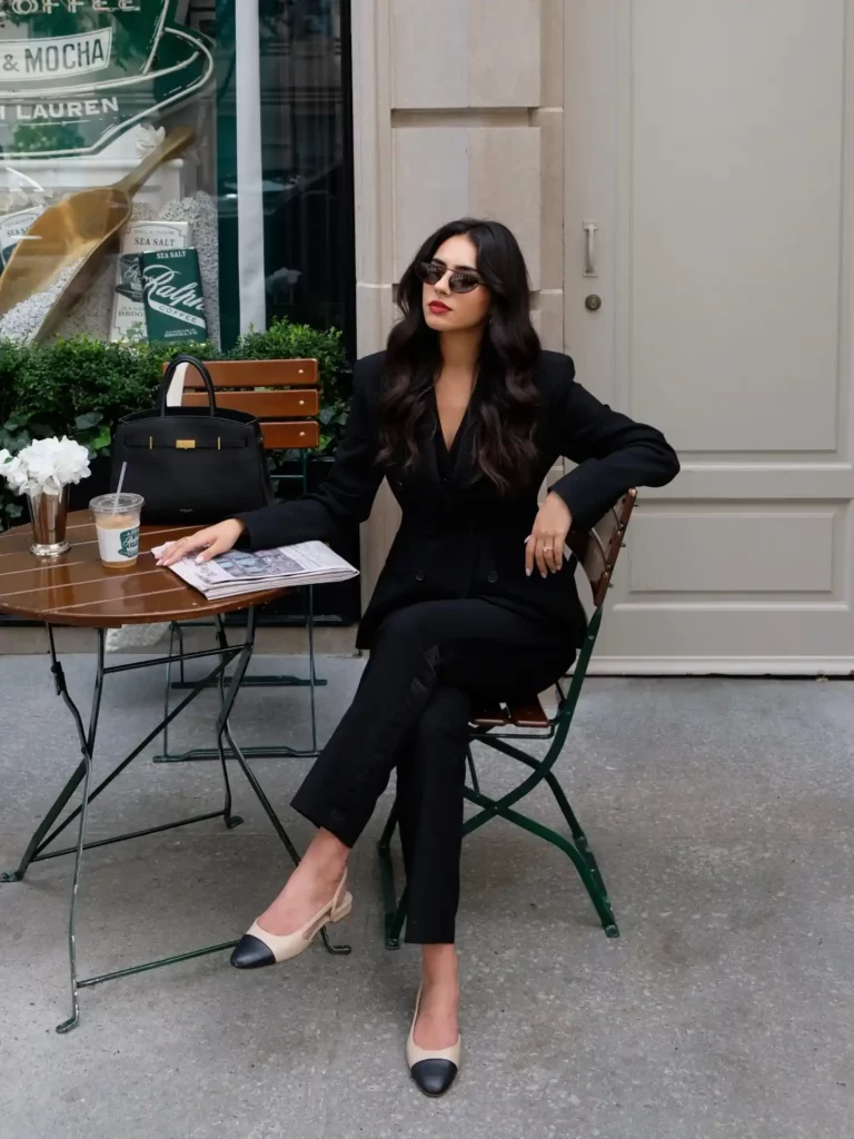 Black Double-Breasted Blazer Outfit Old Money Women