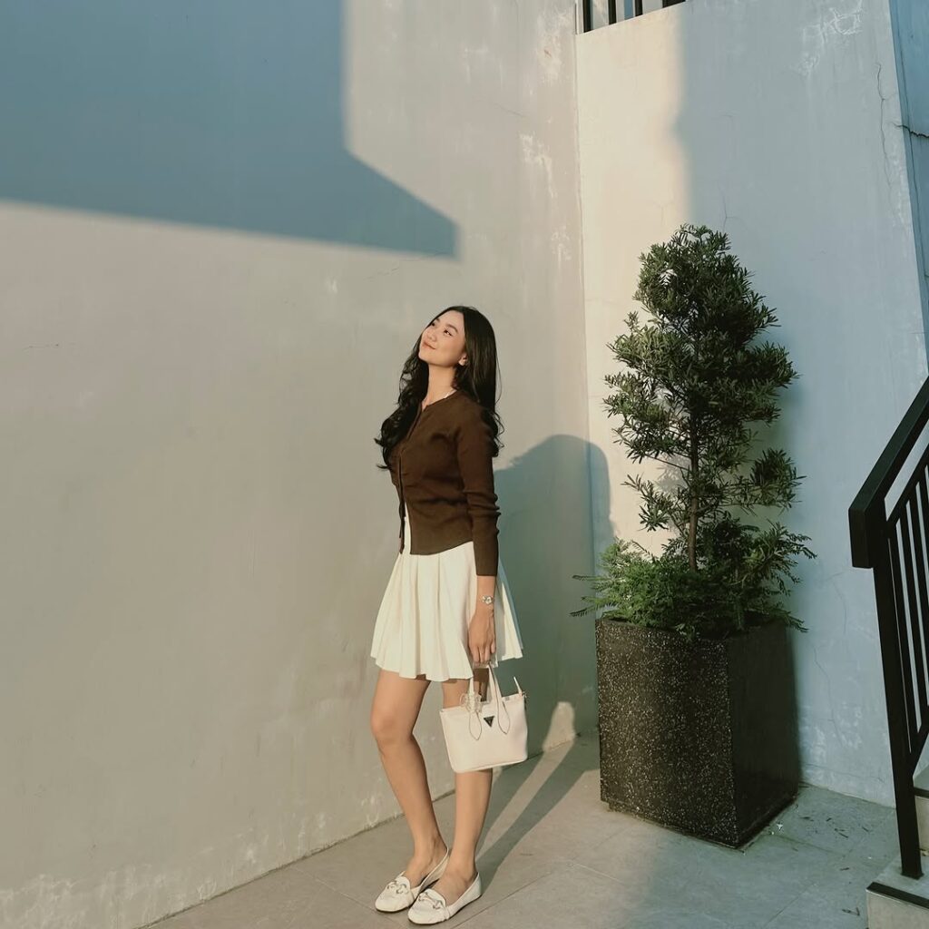 Brown Cardigan with White Pleated Skirt Fall Outfit