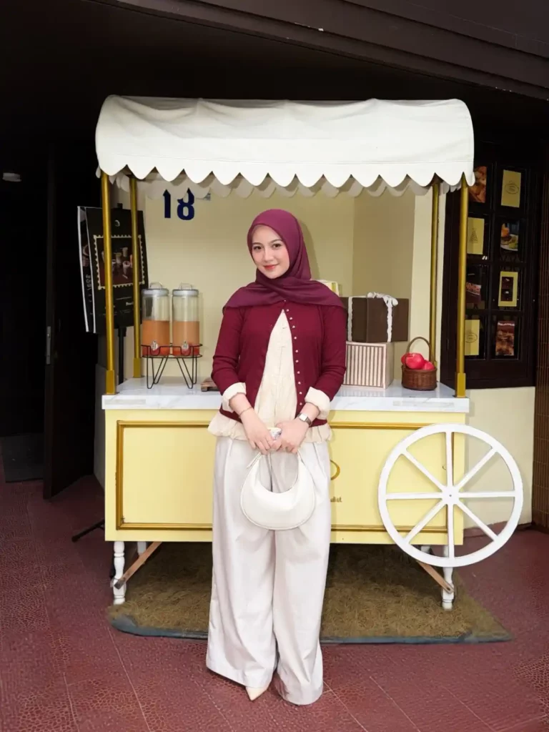 Burgundy Cardigan with Cream Wide-Leg Trousers Fall Outfit