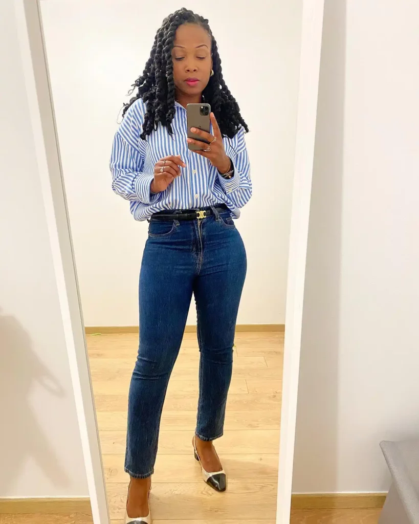 Blue Striped Button-Down Shirt with Dark Jeans Fall Outfit