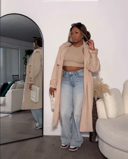 Beige Trench Coat with Crop Top and Wide-Leg Jeans Fall Outfit